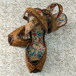 Miss l-fire hand tooled tijuana peep toe wedges